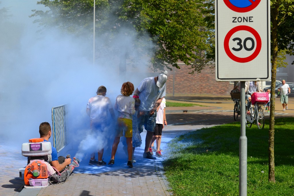 ../Images/Color fun run 2015 034.jpg